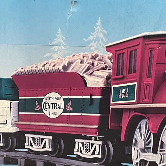 Lionel #7-11729 North Pole Central Lines Battery Powered Train Set- Open Box - Picture 4 of 7